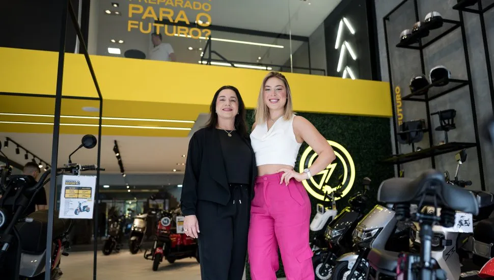 Paraná franquias - mãe e filha decidiram emrpeender através de franquia pela segurança e suporte que a matriz dá aos franqueados iniciantes