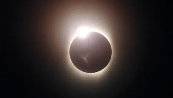 Eclipse solar total acontece hoje, mas Brasil fica de fora: veja como acompanhar ao vivo
