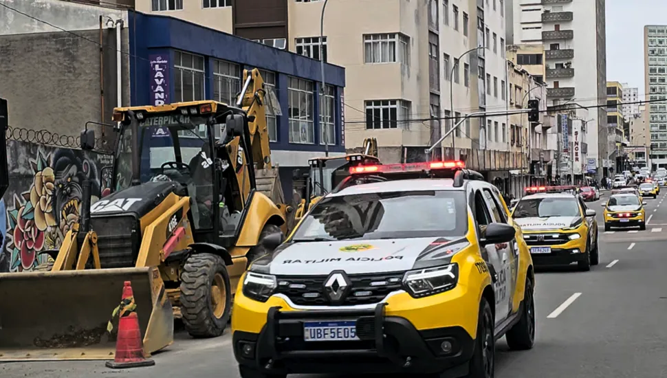 Operação da Polícia Militar mira tráfico e roubos no Centro de Curitiba