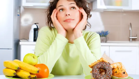 11 perguntas para descobrir se a sua fome é fisiológica ou emocional
