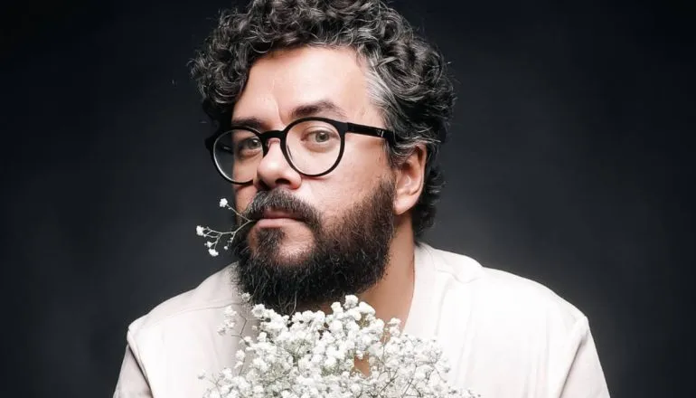 O que fazer em Curitiba hoje? PC Silva, comédia stand-up e mais 13 opções culturais