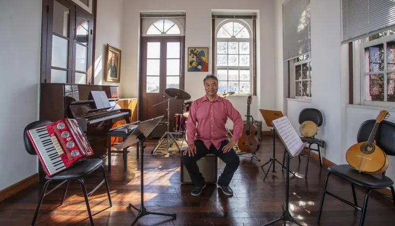 Orquestra em Curitiba oferece 10 bolsas de R$ 3 mil para músicos jovens