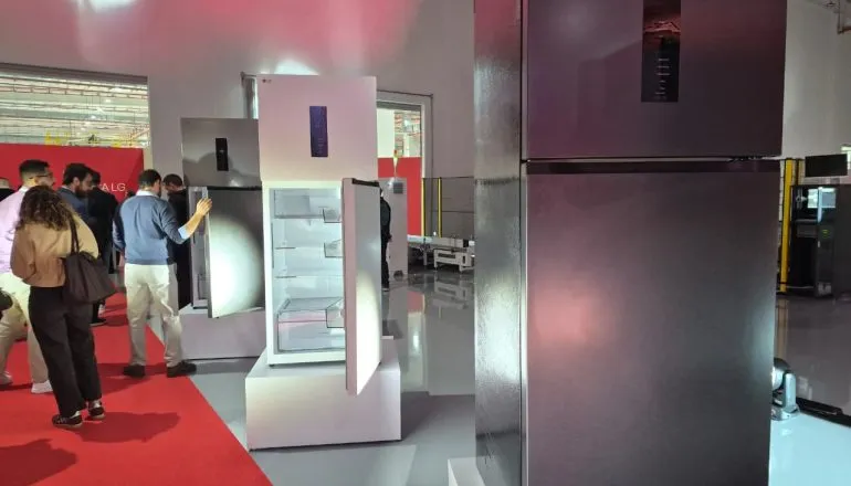 LG inaugura fábrica na RMC e transforma Paraná em centro de exportações para a América Latina