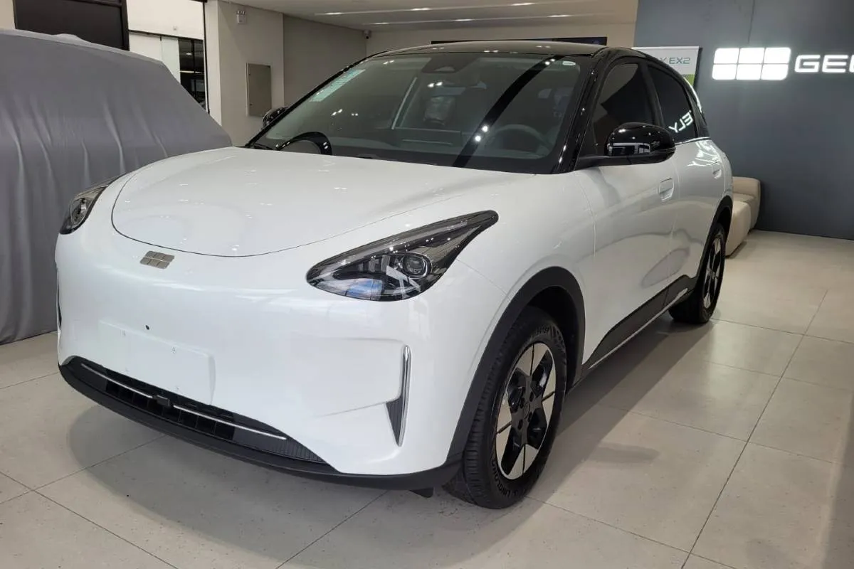 Geely EX2