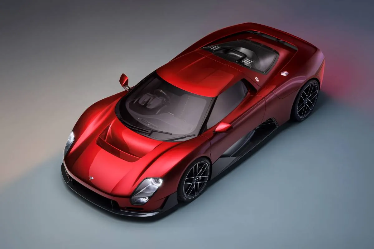 Nova McLaren McL 6GT. No detalhe o teto e a frente do superesportivo