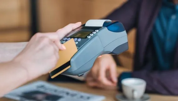 Paranaenses ficam com score de crédito menor; veja quem tem a pior pontuação