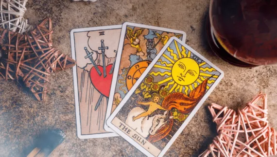 Tarot do dia: previsão para os 12 signos em 19/08/2026