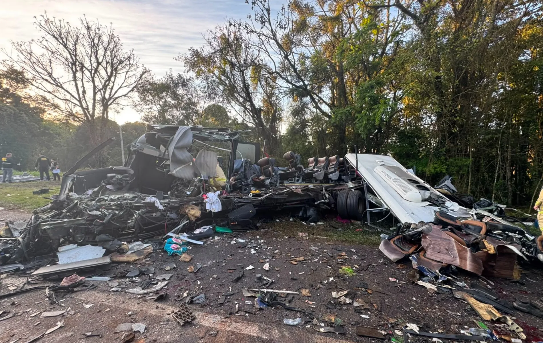 Prefeitura de Imbituva prepara velório coletivo de vítimas de acidente grave.