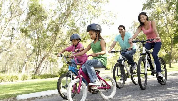 Fé sobre duas rodas: Curitiba recebe Passeio Ciclístico Vocacional