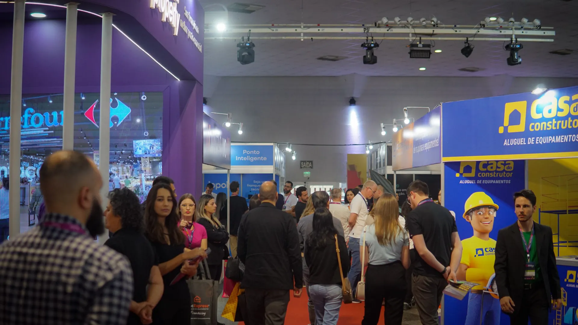 Entre 28 a 30/8, Curitiba recebe a Feira da Franquia, maior evento do setor no Sul, com 100 opções de negócios, de R$ 13 mil a R$ 3 milhões.