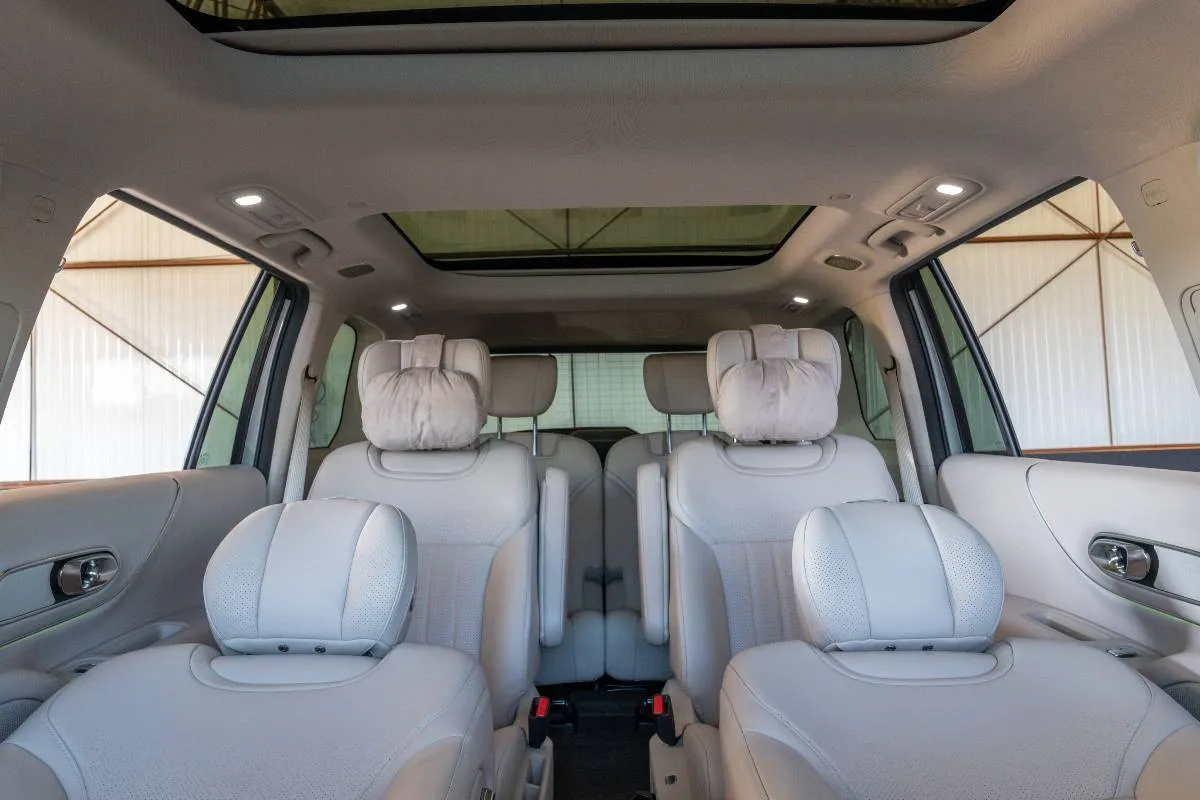 GAC GS9 Ultra. Detalhe para a interna com espaço para seis pessoas.