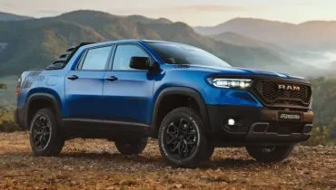 Imagem mostra a Ram Rampage Rebel Ignition na cor azul