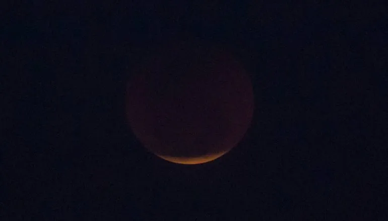 Eclipse Lunar 27 de agosto: melhor horário para ver e o que é o fenômeno