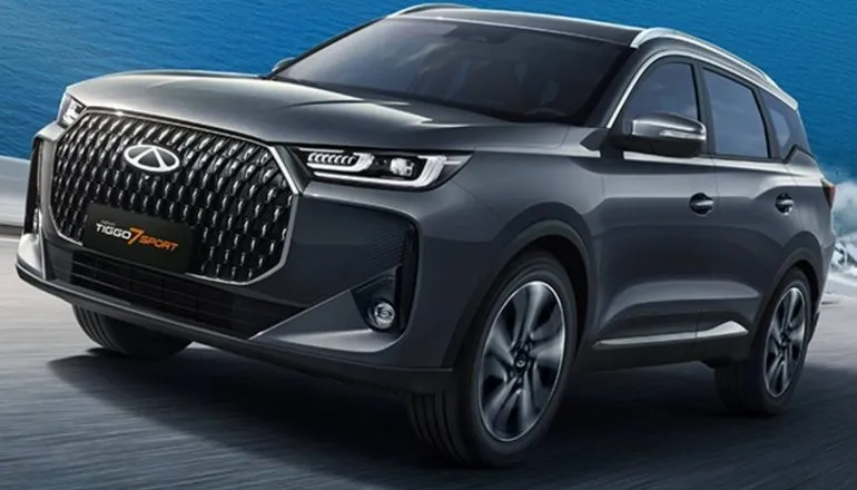 Imagem mostra o novo Tiggo 7 2027: O Novo CAOA Chery Tiggo 7 ganha para-choques reestilizados, novos faróis e conjunto óptico traseiro renovado em sua atualização de meio de ciclo.
