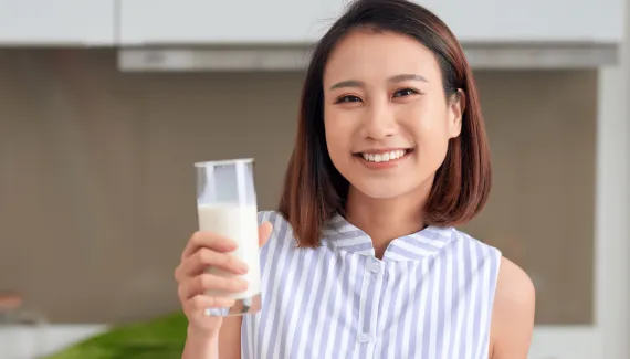 Leite inflama? Confira os mitos sobre o alimento que não têm respaldo científico