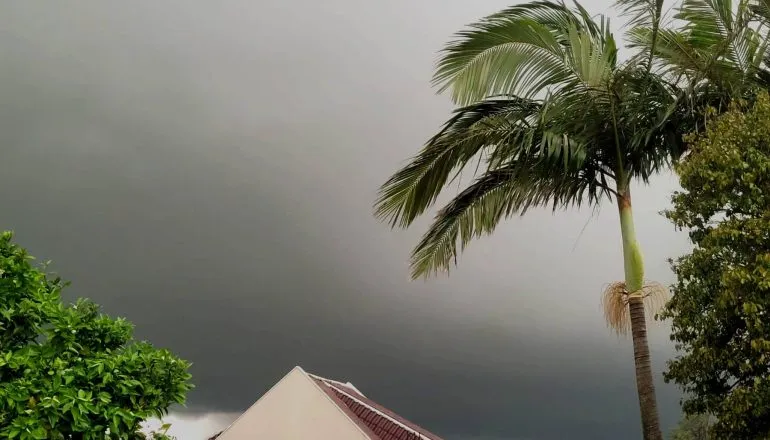 Ciclone deixa o Paraná em alerta vermelho e coloca 225 cidades em situação de grande perigo