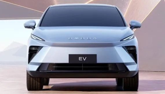 Omoda E5 ganha novo motor de 210 cv e chega capaz de recarregar 