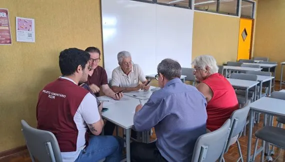 Oficina gratuita ensina tecnologia sem complicação para público 50+