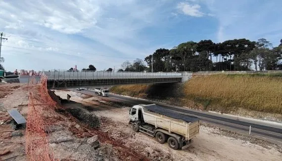 Novo viaduto do Contorno Norte de Curitiba passa a operar nesta quarta-feira