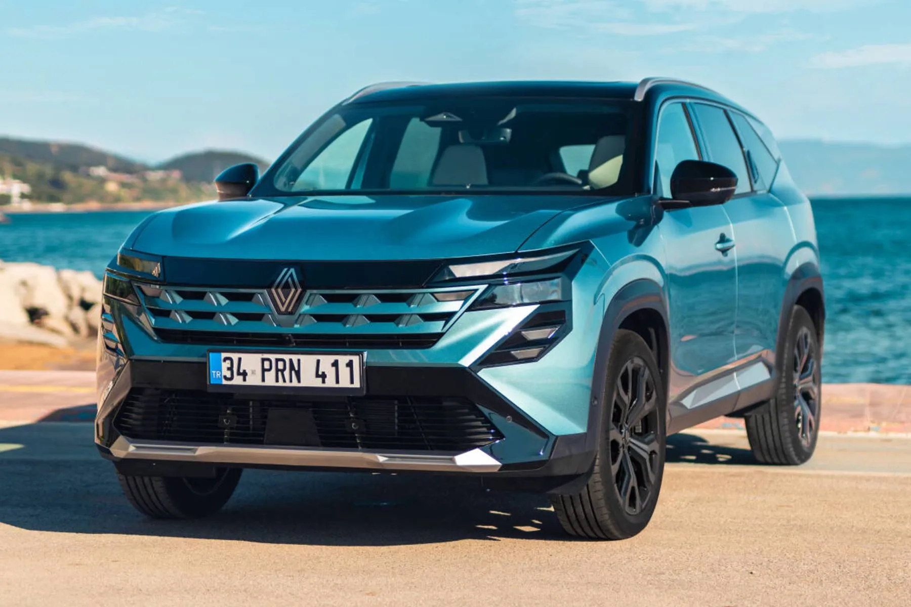 Imagem mostra o Renault Boreal na cor azul.