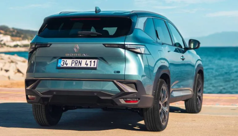 Imagem mostra o Renault Boreal na cor azul.