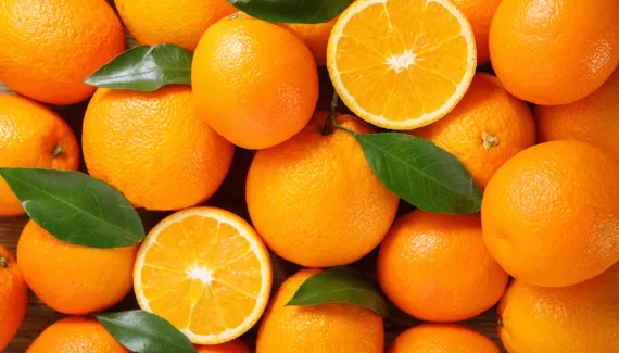 Por que ferver fatias de laranja com vinagre branco? Entenda para que serve a mistura 