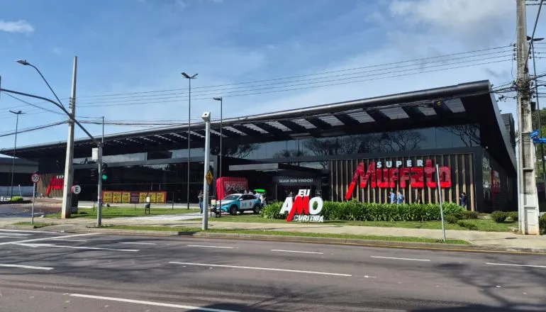 Supermercado em Curitiba reabre com novidades para os clientes; veja fotos
