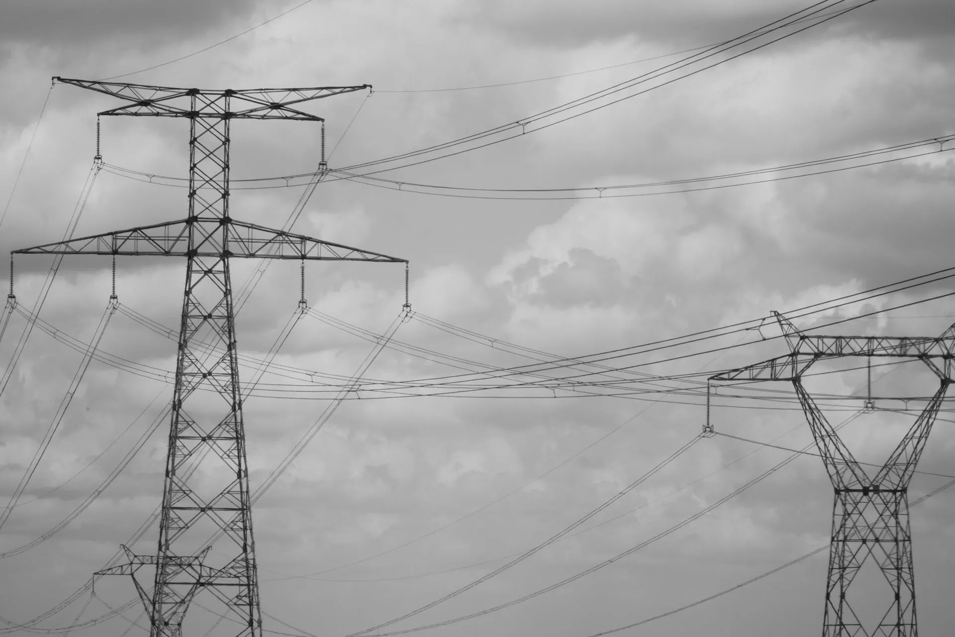 Por causa das fortes chuvas e temporais, várias cidades da RMC estão enfrentando dificuldades no abastecimento de água e luz. Foto: Pexels