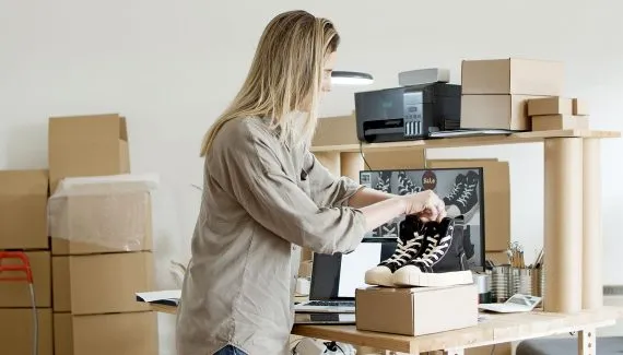 Digitalização chega às pequenas lojas e muda forma de vender no Paraná