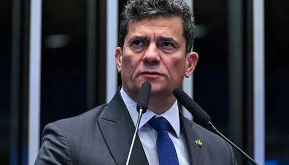 Moro diz que vai a debate e nega querer “pegar carona” na popularidade de Ratinho Júnior