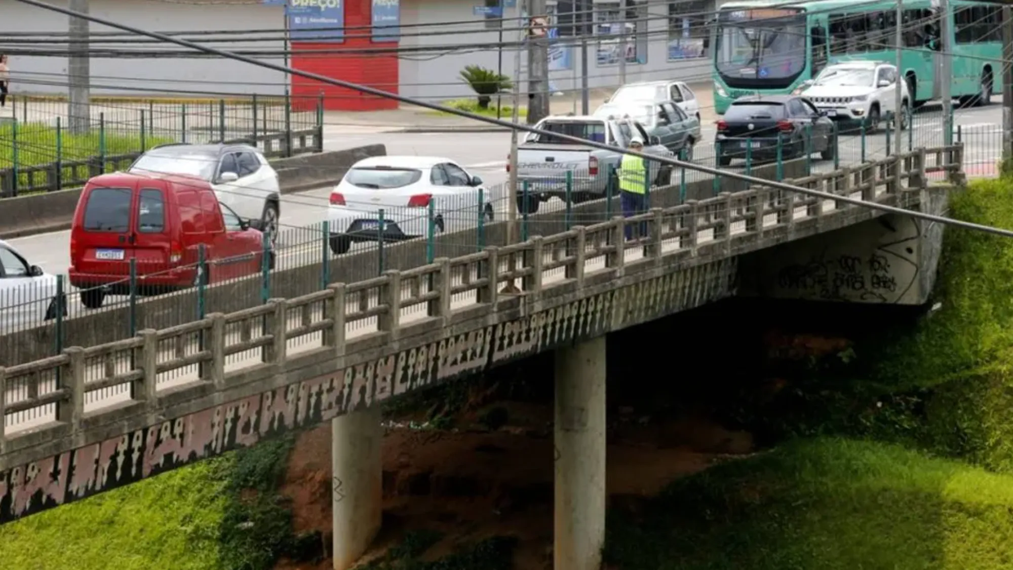 Curitiba terá novo viaduto para desafogar trânsito na chegada à cidade