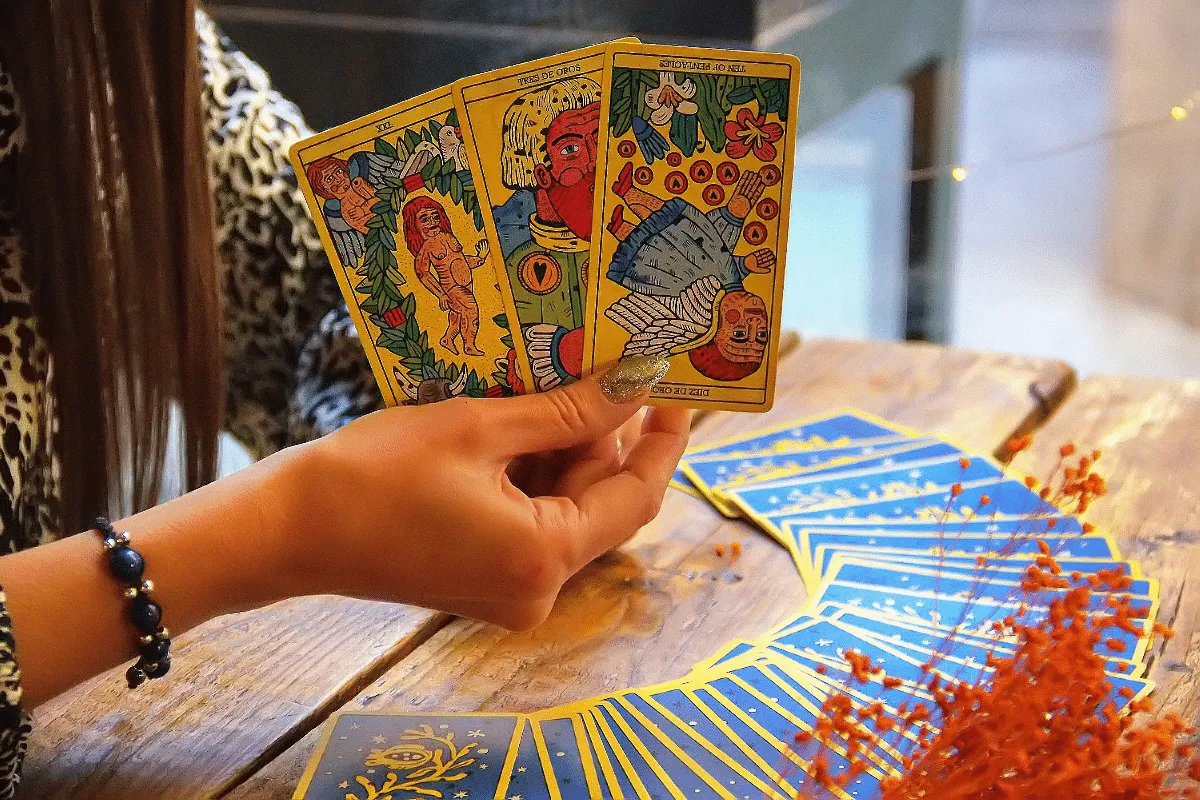 Tarot do dia: previsão para os 12 signos em 16/09/2026