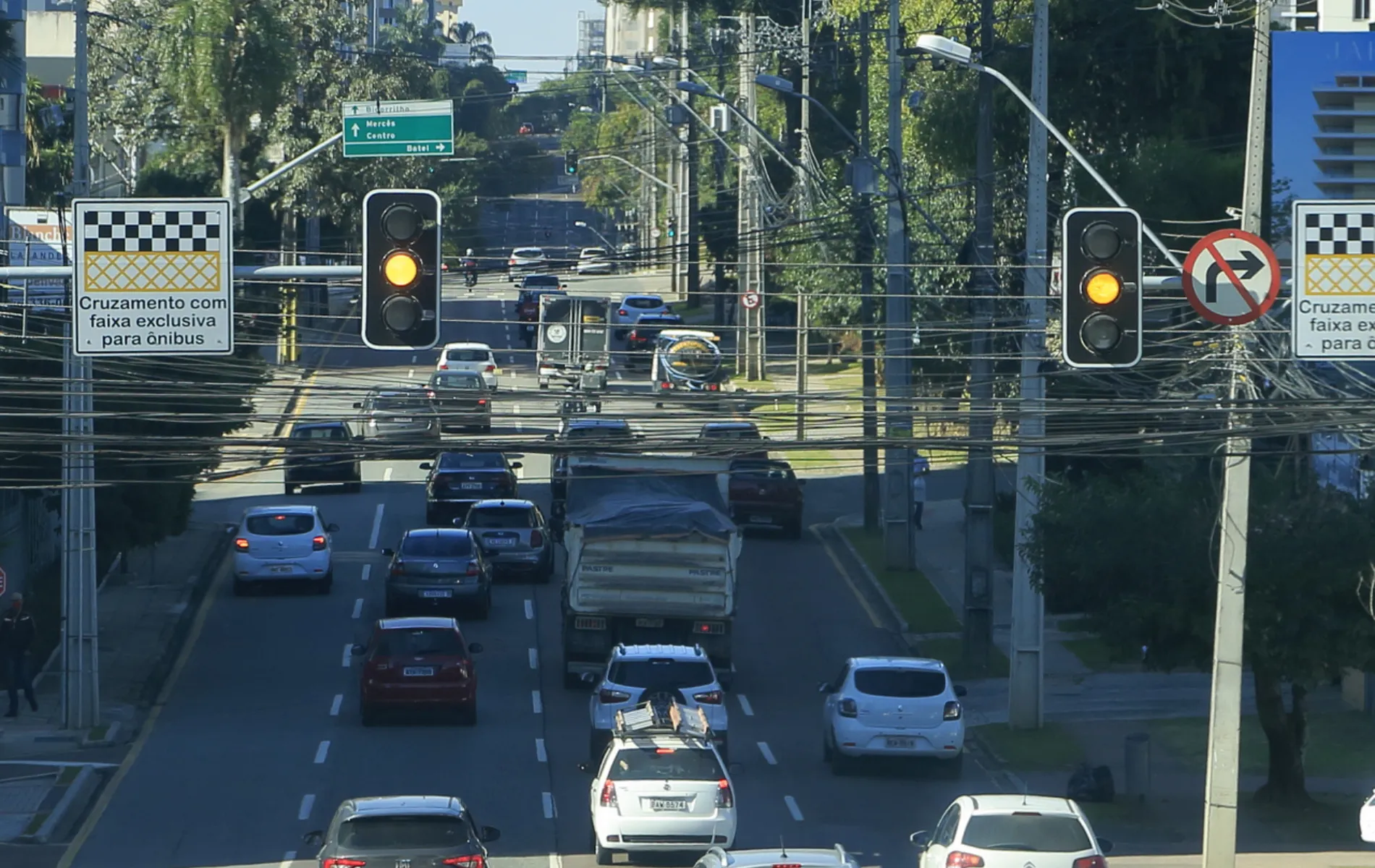 Trânsito em Curitiba: novo bloqueio no Campina do Siqueira e obras no Centro marcam esta quarta (16)