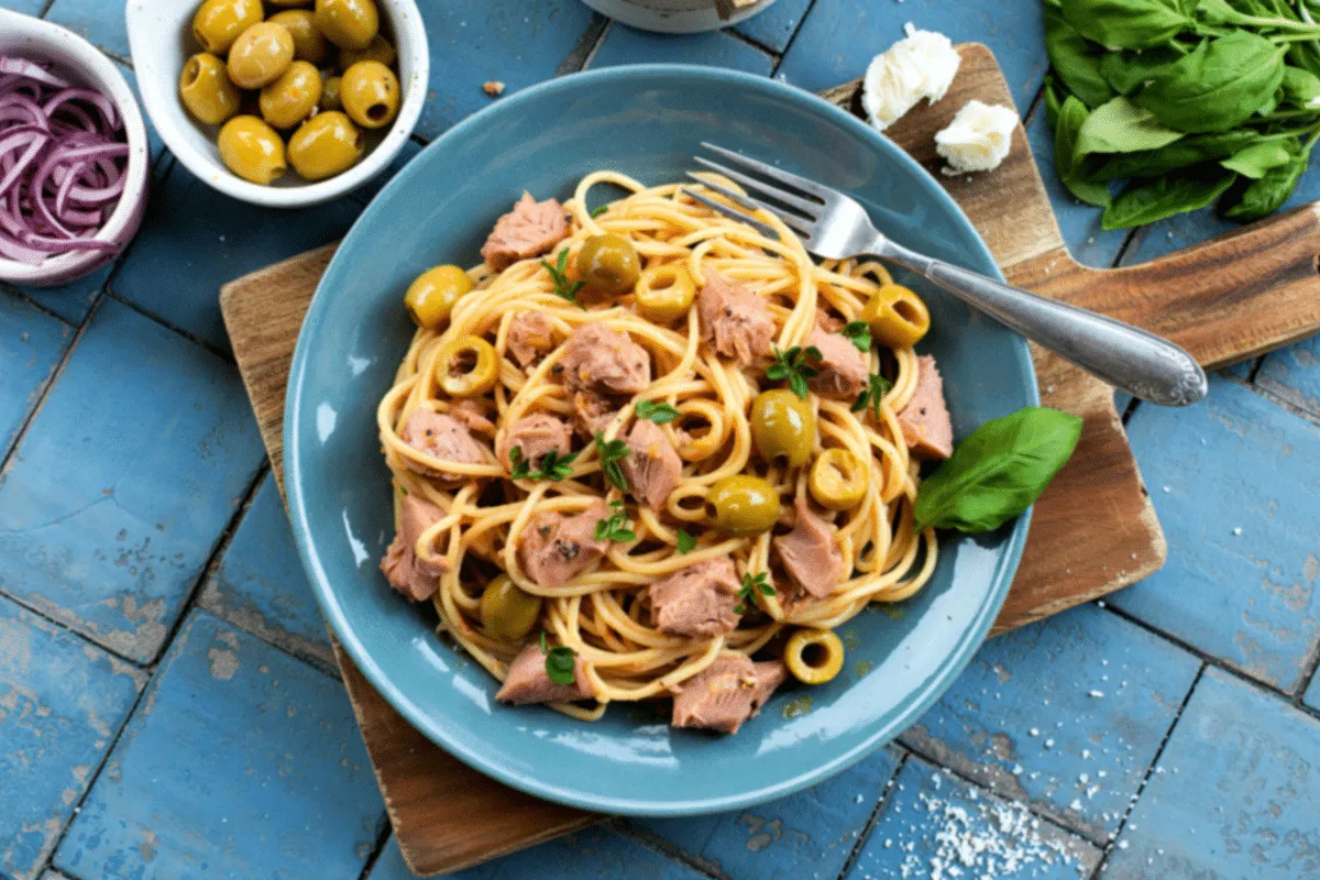 Tem atum em casa? Veja 5 receitas proteicas e fáceis para o almoço