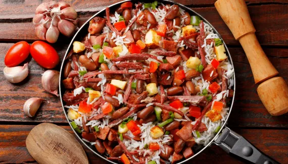 Muito além da carne de sol com mandioca: veja 3 receitas para o jantar 