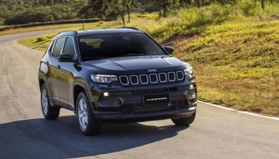 Jeep dá desconto de até R$ 55 mil após mudança em programa. Fiat, Citroën e Peugeot anunciam cortes