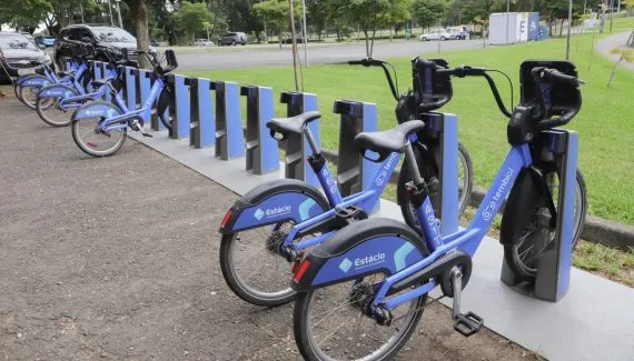 Curitiba regulamenta bicicletas elétricas e patinetes; veja o que muda no trânsito