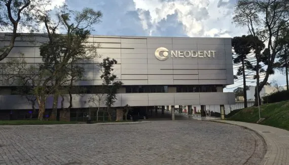 Neodent investe R$ 2 bi e faz de Curitiba polo mundial de implantes dentários