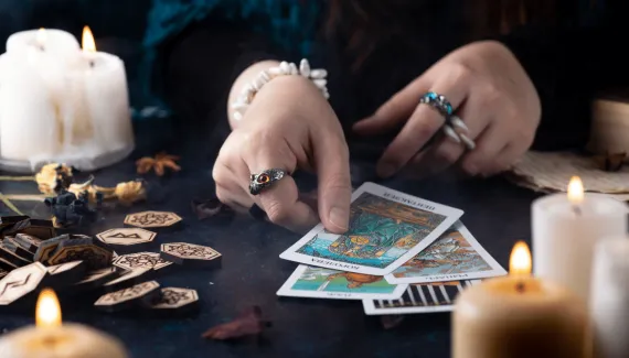 Tarot do dia: previsão para os 12 signos em 22/09/2026