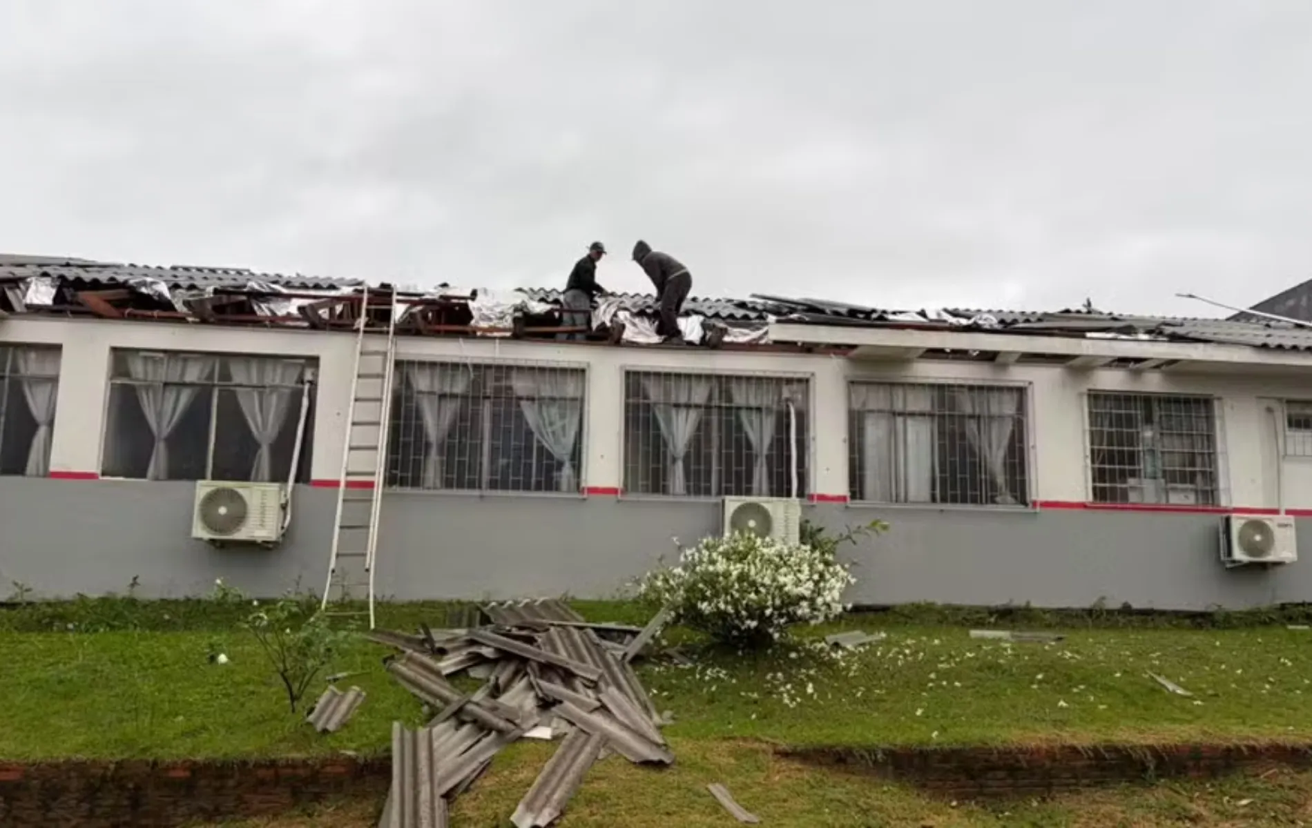“Tornado” que causou estragos no Paraná em setembro é reclassificado como downburst