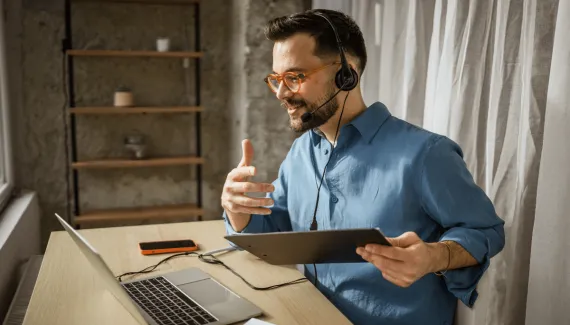 Inglês no trabalho: 7 frases úteis para lidar com perguntas inesperadas em reuniões