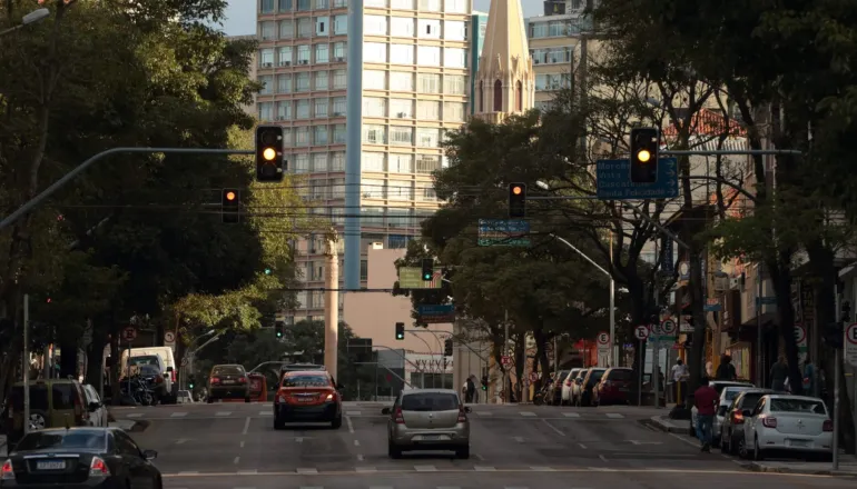 Trânsito em Curitiba: sexta (25) tem novos bloqueios e liberação parcial no Capão da Imbuia