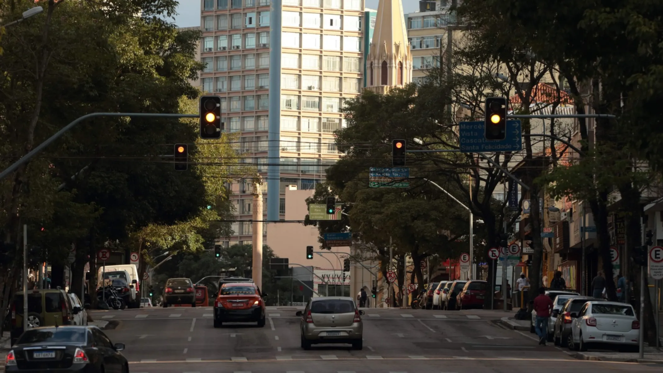 Trânsito em Curitiba: sexta (25) tem novos bloqueios e liberação parcial no Capão da Imbuia