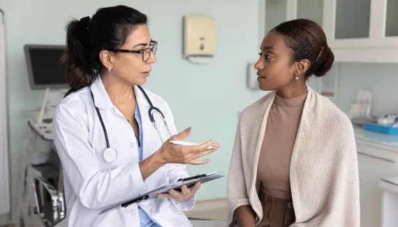 AVC em mulheres: 6 fatores de risco que merecem atenção em diferentes fases da vida