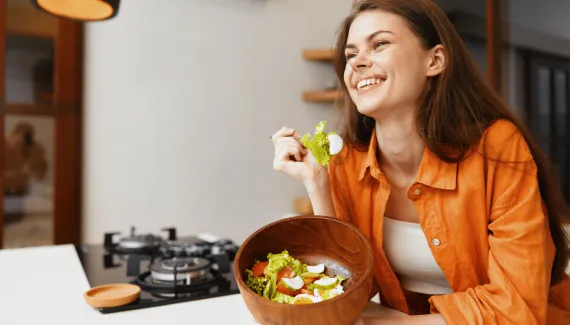 Alimentação pode influenciar o humor? Entenda o que a ciência já sabe