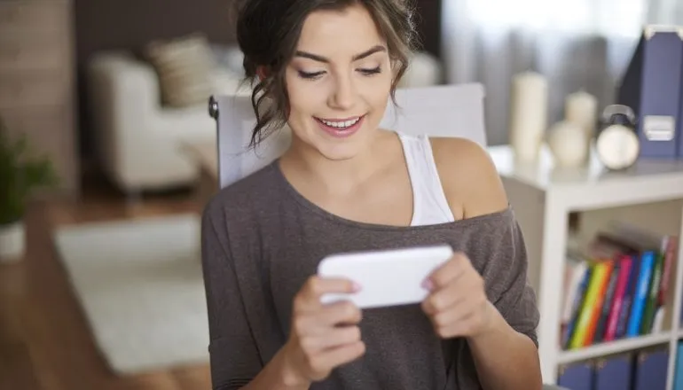 Startup do Paraná inova ao vender ingressos direto pelo WhatsApp