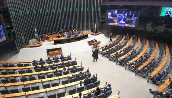 Quantos deputados federais o Paraná vai eleger em 2026?