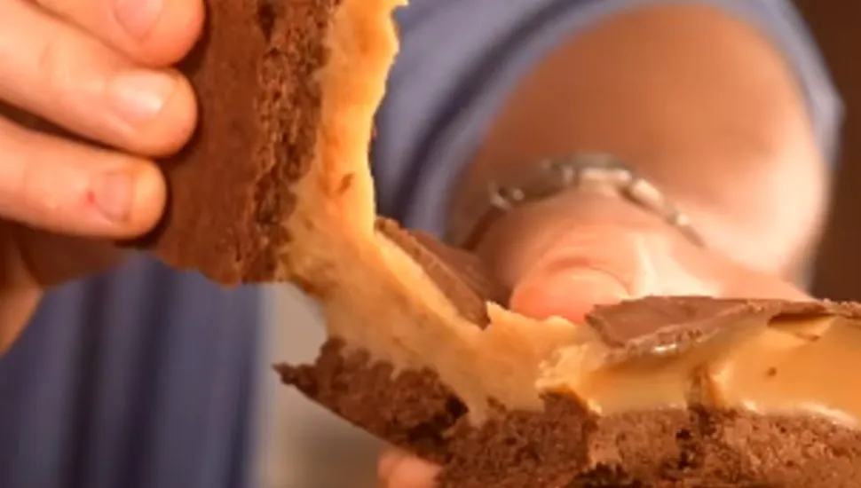 Receita de torta escocesa com caramelo é opção de sobremesa para conquistar a família toda.