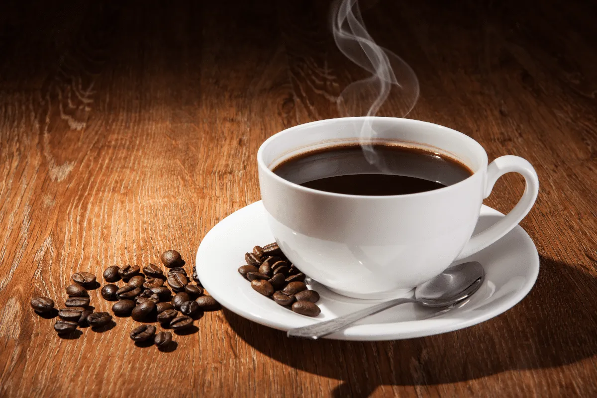 Cafeína pode melhorar o foco e o desempenho físico? Veja os principais mitos e verdades sobre a substância