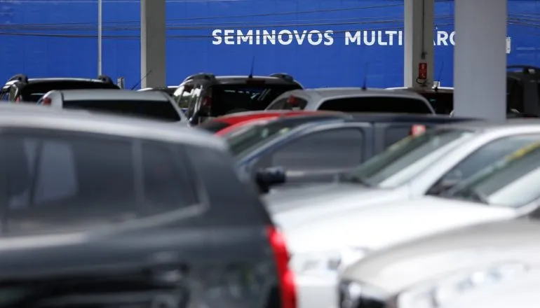Nova regra muda venda de carro usado por consignação e promete mais proteção ao dono